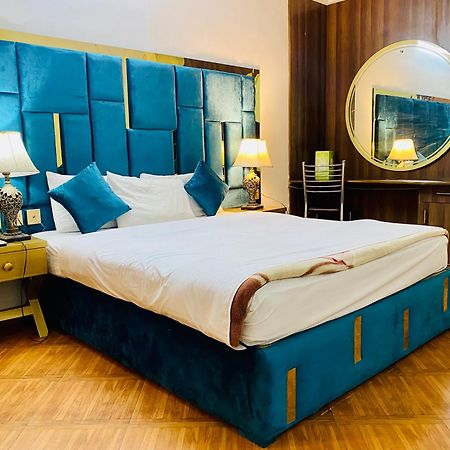 Fiesta Inn Hotel & Resorts มุลตาน ภายนอก รูปภาพ
