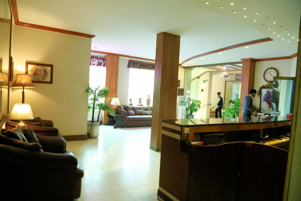Fiesta Inn Hotel & Resorts มุลตาน ภายนอก รูปภาพ