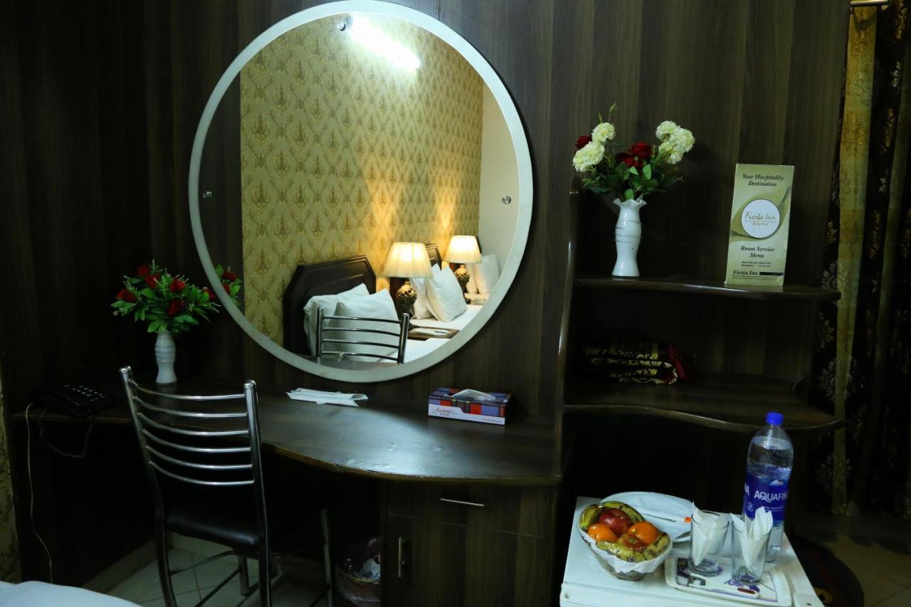 Fiesta Inn Hotel & Resorts มุลตาน ภายนอก รูปภาพ