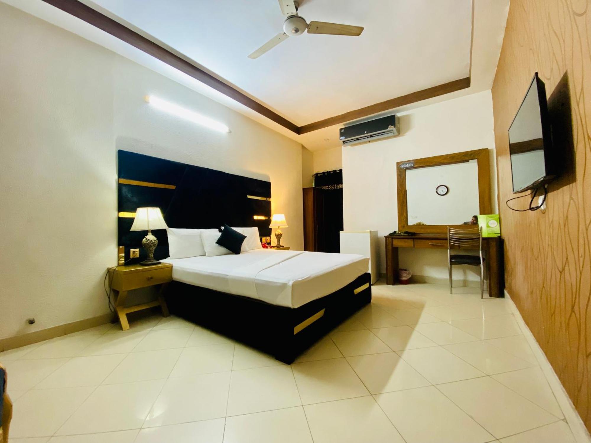 Fiesta Inn Hotel & Resorts มุลตาน ภายนอก รูปภาพ
