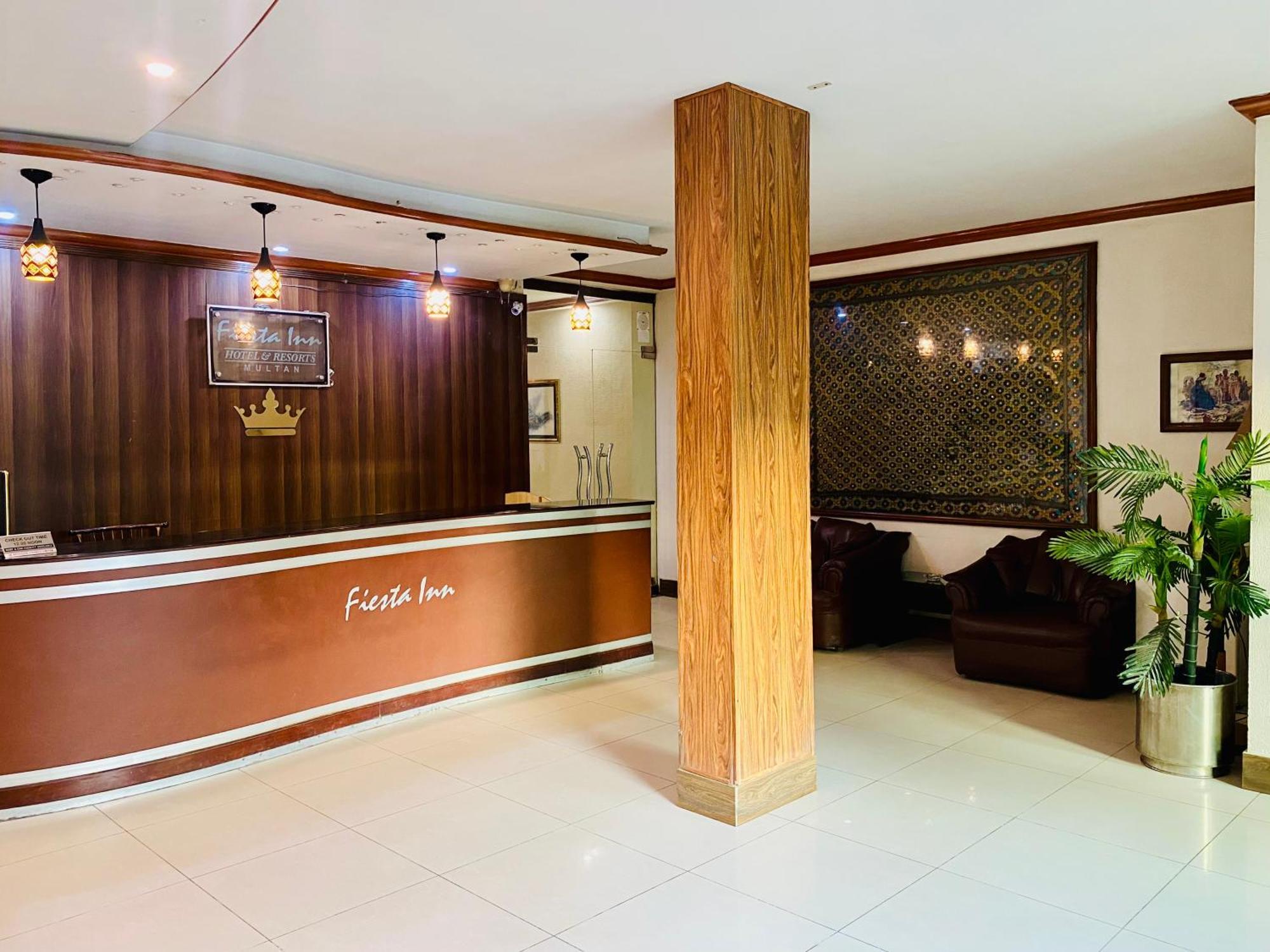 Fiesta Inn Hotel & Resorts มุลตาน ภายนอก รูปภาพ