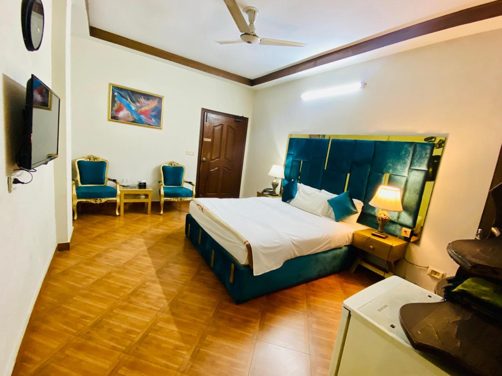 Fiesta Inn Hotel & Resorts มุลตาน ภายนอก รูปภาพ