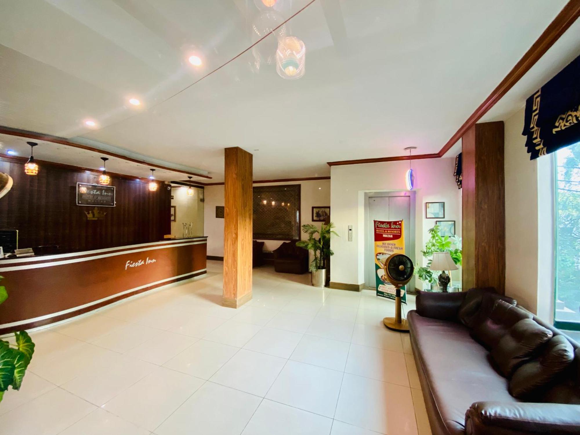 Fiesta Inn Hotel & Resorts มุลตาน ภายนอก รูปภาพ