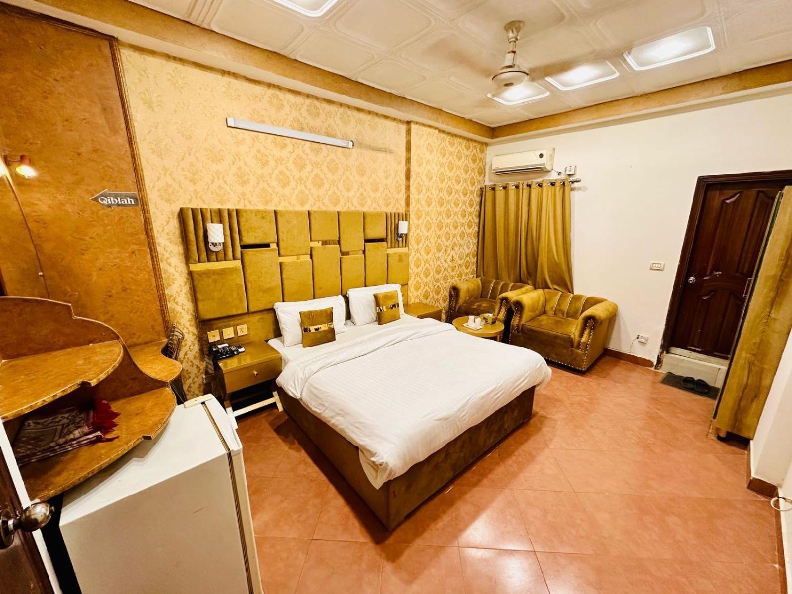 Fiesta Inn Hotel & Resorts มุลตาน ภายนอก รูปภาพ
