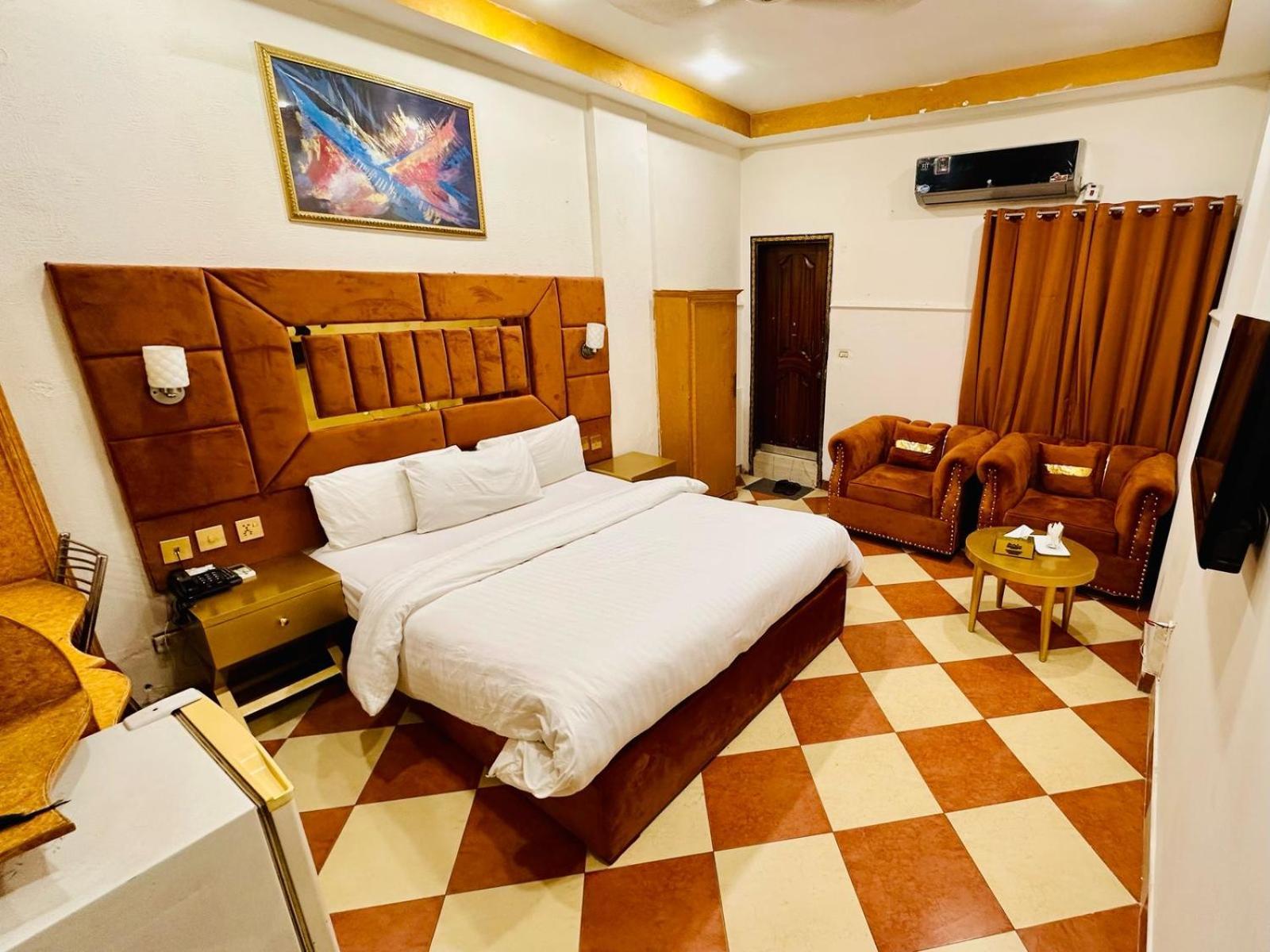 Fiesta Inn Hotel & Resorts มุลตาน ภายนอก รูปภาพ