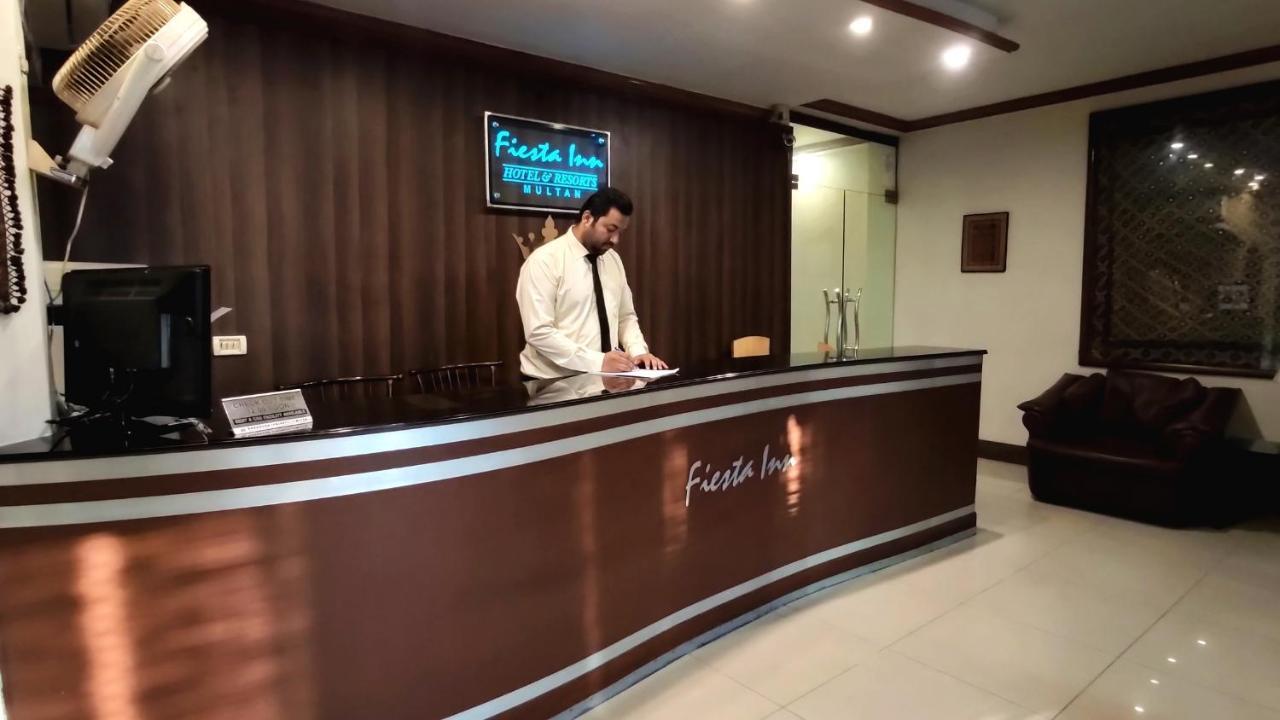 Fiesta Inn Hotel & Resorts มุลตาน ภายนอก รูปภาพ